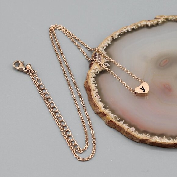 Jewelry necklace alphabet letter Y rose gold tone heart love minimalist dainty - Picture 4 of 5